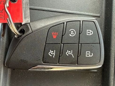 Used 2022 GMC Yukon Denali image 36