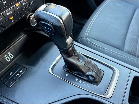 Used 2019 Ford Ranger XLT w/ Equipment Group 302A Luxury image 18