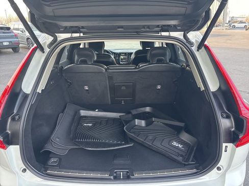 Certified 2023 Volvo XC60 B5 Plus w/ Climate Package image 5