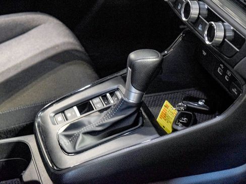 Certified 2024 Honda CR-V EX image 7