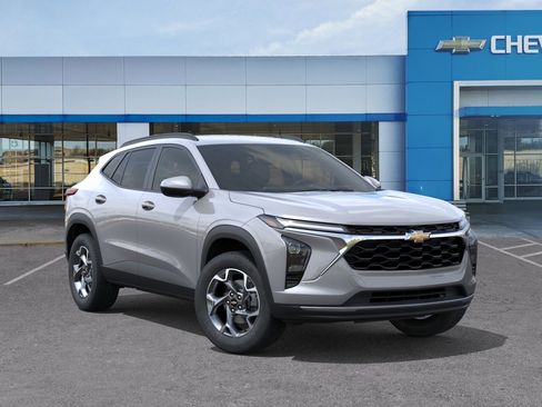 New 2026 Chevrolet Trax LT FWD image 8