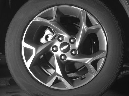 Used 2025 Chevrolet Trax LT w/ LT Convenience Package FWD image 15