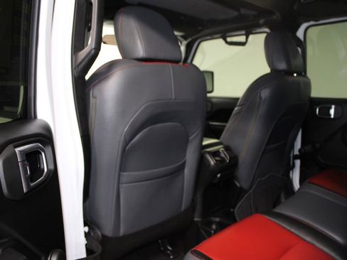 Used 2021 Jeep Gladiator Sport image 23