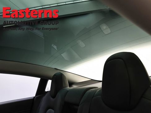 Used 2023 Tesla Model 3 Standard Range image 30