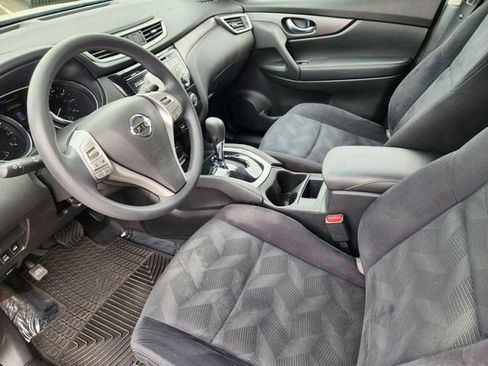 Used 2016 Nissan Rogue S w/ Appearance Package image 7