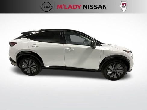 Used 2025 Nissan Ariya Platinum image 4