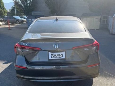 Used 2023 Honda Civic LX image 7