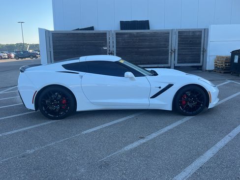 Used 2019 Chevrolet Corvette Stingray Coupe w/ 2LT Preferred Equipment Group RWD image 7