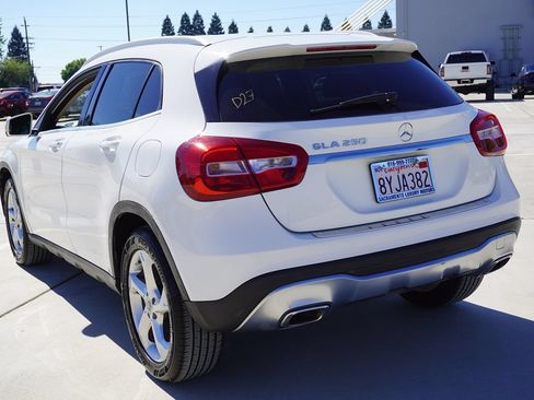Used 2019 Mercedes-Benz GLA 250 image 11