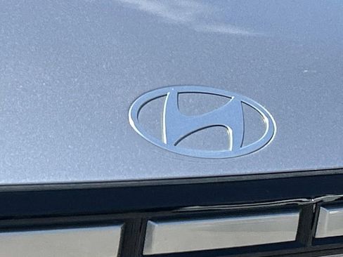 Used 2025 Hyundai Santa Fe SEL AWD/4WD image 11