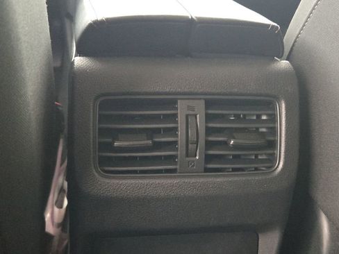 Used 2025 Nissan Rogue SV FWD image 26