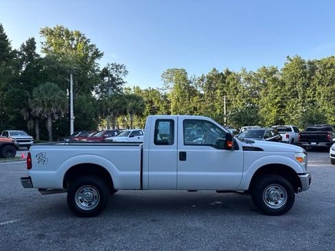 Used 2016 Ford F250 XL w/ Power Equipment Group AWD/4WD image 5