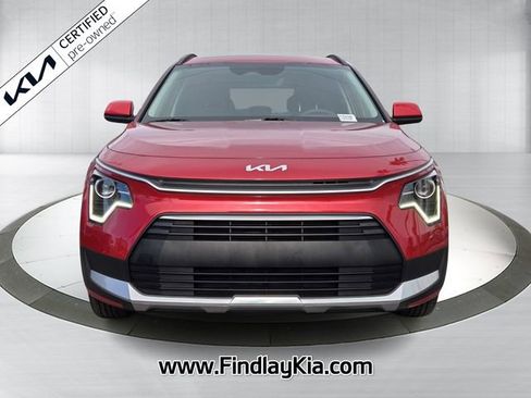 Certified 2024 Kia Niro LX image 2