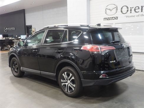 Used 2016 Toyota RAV4 LE image 20