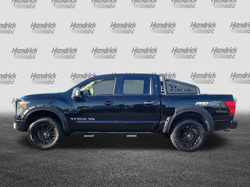 Used 2018 Nissan Titan PRO-4X w/ Pro-4x Convenience Package AWD/4WD image 4