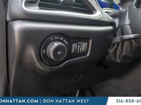 Used 2021 Chrysler Pacifica Touring w/ S Appearance Package FWD image 17