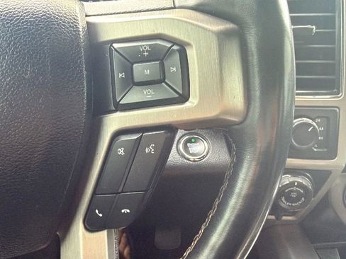Used 2020 Ford F150 Platinum w/ Equipment Group 701A Luxury AWD/4WD image 38