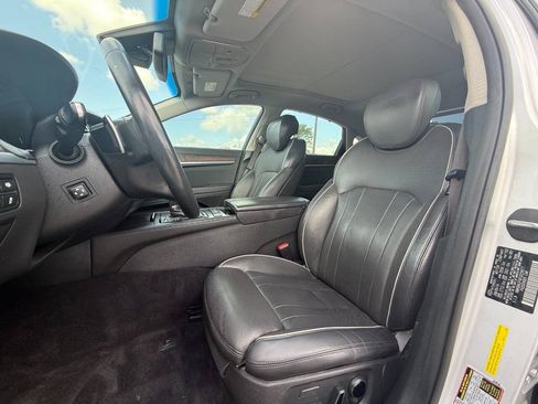 Used 2015 Hyundai Genesis 5.0 RWD image 7