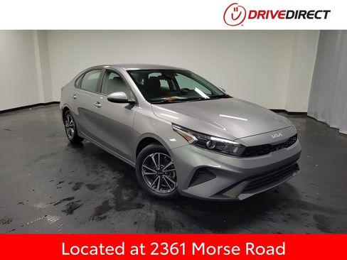 Used 2023 Kia Forte LXS image 1