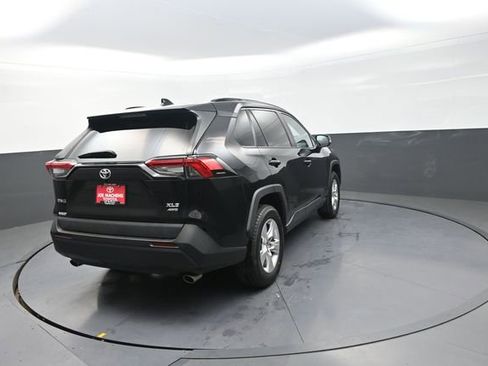 Used 2021 Toyota RAV4 XLE w/ Convenience Package image 33