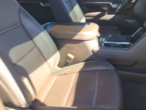 Used 2025 GMC Sierra 2500 Denali w/ Denali Reserve Package image 10