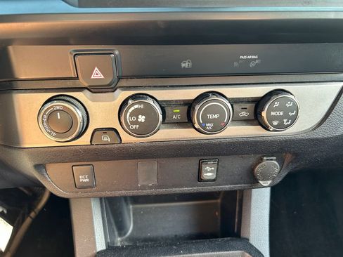 Used 2019 Toyota Tacoma SR w/ SR Convenience Package AWD/4WD image 14