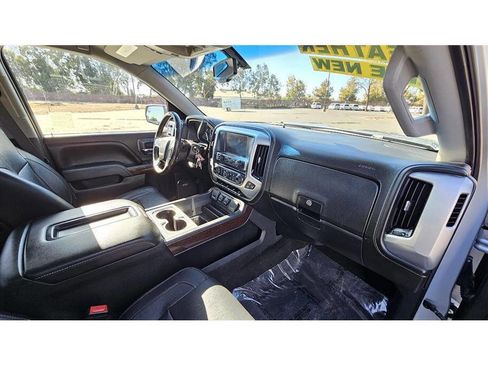 Used 2015 GMC Sierra 1500 SLT w/ SLT Crew Cab Value Package image 11