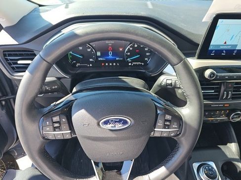 Used 2021 Ford Escape SE w/ Cold Weather Package image 35
