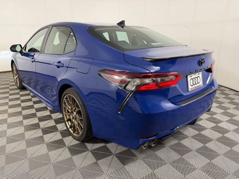 Used 2024 Toyota Camry SE FWD image 3