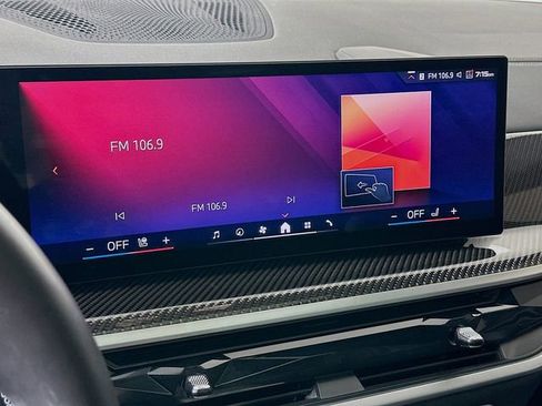 Used 2025 BMW X7 M60i w/ Executive Package image 16