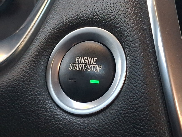 Used 2023 Chevrolet Traverse LT FWD image 25