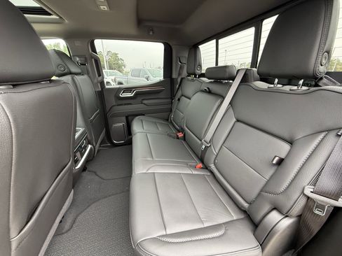 New 2026 GMC Sierra 1500 Denali w/ Denali Reserve Package image 16