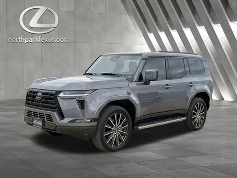 Certified 2026 Lexus GX 550 w/ Accessory Package (ZB) AWD/4WD image 3