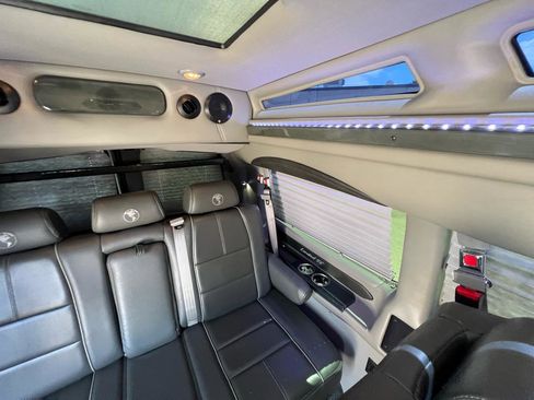 Used 2016 Chevrolet Express 2500 RWD image 49