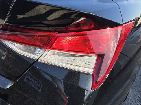 Used 2024 Hyundai Elantra SEL FWD image 8