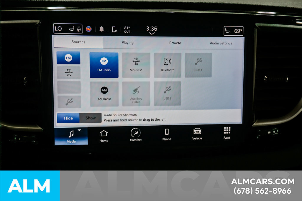 Used 2023 Chrysler Pacifica Touring-L FWD image 36