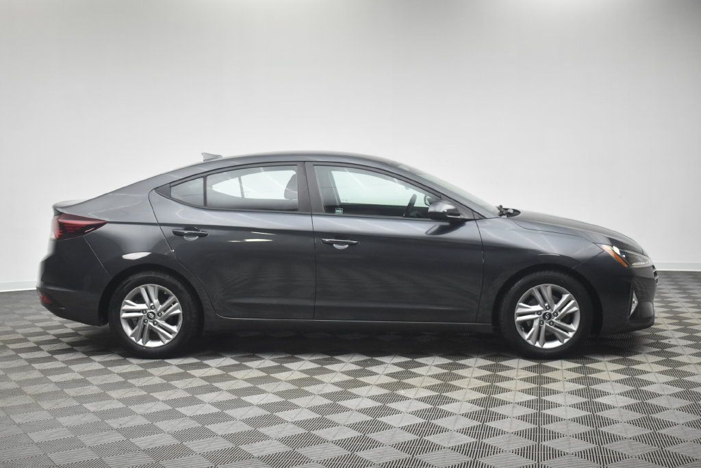 Used 2020 Hyundai Elantra SEL w/ Cargo Package (C1) FWD image 9