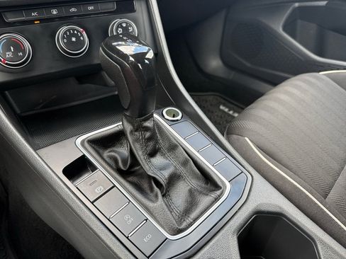 Used 2023 Volkswagen Jetta Sport FWD image 22