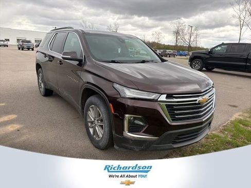Used 2023 Chevrolet Traverse LT w/ LPO, Floor Liner Package AWD/4WD image 1