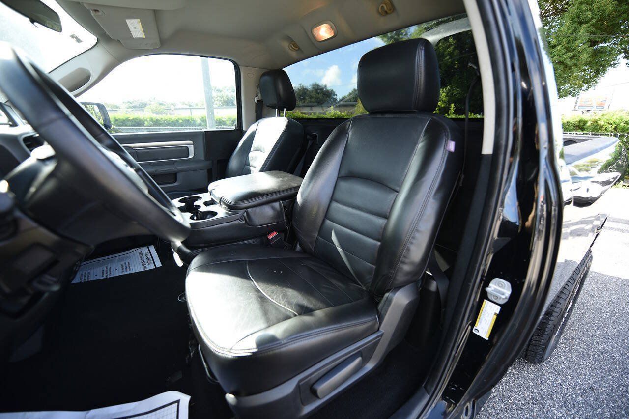 Used 2013 RAM 1500 Express AWD/4WD image 9