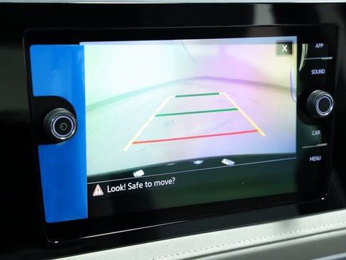 New 2025 Volkswagen Taos SE image 19