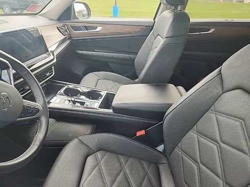 Used 2024 Volkswagen Atlas SE image 9