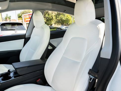 Used 2020 Tesla Model Y Long Range AWD/4WD image 8