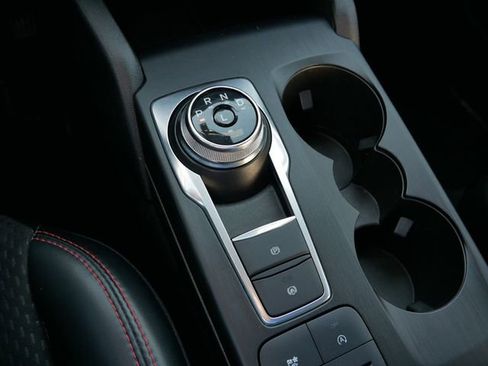 Used 2025 Ford Escape ST-Line image 25