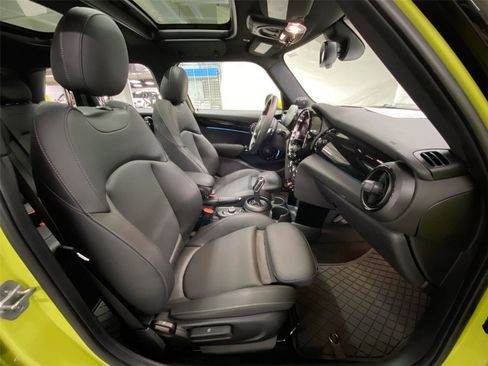 Certified 2023 MINI Cooper S w/ Premium Package image 30