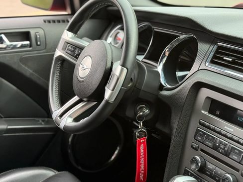 Used 2013 Ford Mustang GT Premium RWD image 45