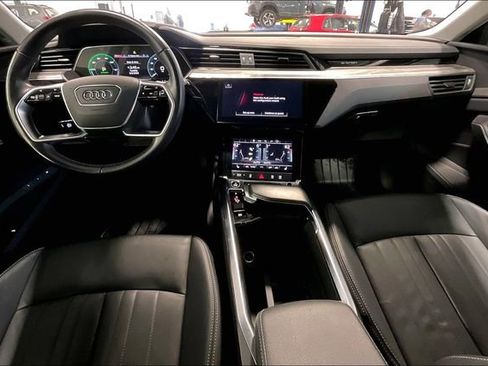 Used 2023 Audi e-tron Premium w/ Convenience Plus Package AWD/4WD image 15