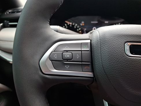 Used 2023 Jeep Compass Limited AWD/4WD image 21