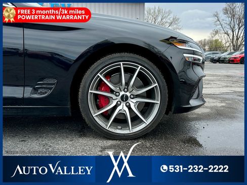 Used 2025 Genesis G70 2.5T image 9