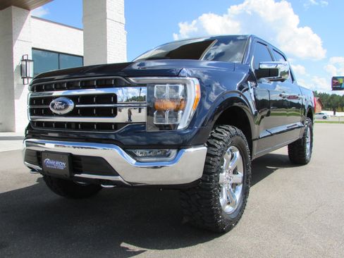 Used 2023 Ford F150 Lariat w/ Trailer Tow Package image 2